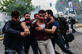 تظاهرات روز کارگر در استانبول با خشونت پلیس همراه شد	
