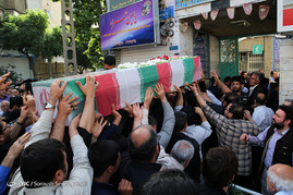 تشییع پیکر شهید حسن اکبری
