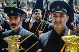 عزاداری خادمان حرم حضرت معصومه (س) در سالروز شهادت امام موسی کاظم (ع)
