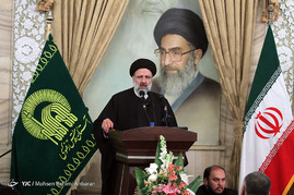 اعطای احکام خدام حرم مطهر رضوی
