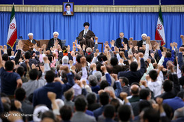 دیدار مسئولان نظام و سفرای کشورهای اسلامی با رهبر معظم انقلاب
