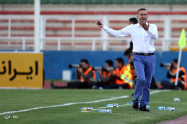 دیدار تیم های فوتبال گسترش فولاد و پرسپولیس
