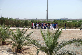 طرفداران استقلال خوزستان پیش از بازی
