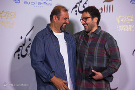 اکران خصوصی فیلم سینمایی عادت نمی‌کنیم
