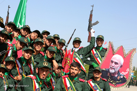 برگزاری مراسم دانش‌آموختگی دانشجویان دانشگاه امام حسین(ع) با حضور رهبر معظم انقلاب

