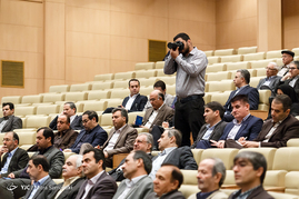 نشست حمایت از کار، سرمایه و دانش ایرانی در صنعت آب و برق