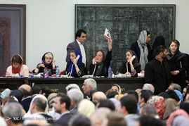 حراج بزرگ آثار هنری در تهران	
