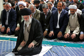 محفل انس با قرآن کریم با حضور رهبر معظم انقلاب	
