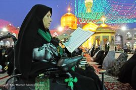 ترتیل خوانی سحرگاهی قرآن کریم در حرم مطهر رضوی
