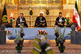ترتیل خوانی سحرگاهی قرآن کریم در حرم مطهر رضوی

