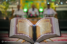 آیین جزءخوانی قرآن کریم در امامزاده محمد هلال بن علی(ع) - آران و بیدگل کاشان
