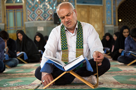 آیین جزءخوانی قرآن کریم در امامزاده محمد هلال بن علی(ع) - آران و بیدگل کاشان
