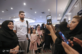 جشن صعود تیم ملی والیبال به المپیک