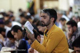 آیین جزء خوانی قرآن کریم در حرم حضرت معصومه (س)
