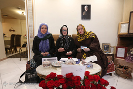عیادت از ملکه رنجبر