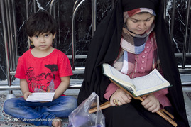 جمع خوانی رمضانی قرآن کریم در مسجد گوهرشاد حرم رضوی
