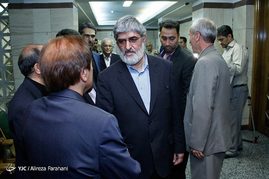 مراسم ختم حمید سبزواری‎