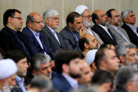 دیدار جمعی از اساتید دانشگاه‌ها با رهبر معظم انقلاب