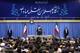 دیدار جمعی از اساتید دانشگاه‌ها با رهبر معظم انقلاب