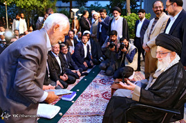 دیدار شاعران با رهبر معظم انقلاب