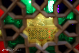 کارگاه ساخت پنجره‌های چوبی حرم مطهرامام موسی کاظم(ع) و امام جواد(ع) - شیراز
