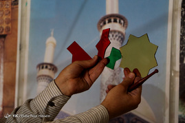 کارگاه ساخت پنجره‌های چوبی حرم مطهرامام موسی کاظم(ع) و امام جواد(ع) - شیراز
