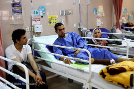 مصدومین سانحه تصادف اتوبوس سربازان در شیراز

