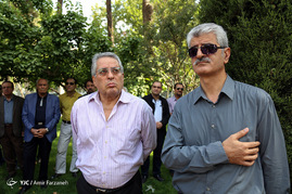 حضور هوشنگ کامکار در مراسم تشییع پیکر زنده یاد مصطفی کمال پورتراب