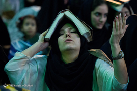 مراسم شب قدر در  19 ماه رمضان- امام زاده صالح تجریش