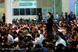 گزارش تصویری مراسم احیای شب 19 ماه رمضان - قم‎
