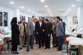 بازدید وزرای بهداشت و کار از اداره کل انتقال خون استان تهران
