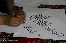 مشق قدر در شب قدر توسط خوشنویسان شیرازی‎

