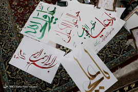مشق قدر در شب قدر توسط خوشنویسان شیرازی‎
