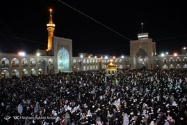 مراسم احیای شب بیست و یکم ماه رمضان در حرم رضوی
