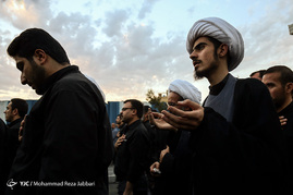 دسته عزاداری شهادت حضرت امیرالمومنین(ع) با حضور آیت الله وحید خراسانی
