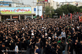 دسته عزاداری شهادت حضرت امیرالمومنین(ع) با حضور آیت الله وحید خراسانی
