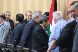 نشست رییس مجلس با فعالان آزادی قدس شریف
