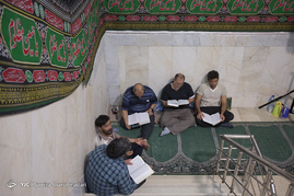 احیای شب بیست وسه ماه رمضان در زندان اوین