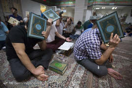 احیای شب بیست وسه ماه رمضان در زندان اوین