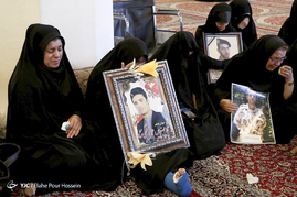 بزرگداشت سربازان جان باخته ارتش در حادثه تصادف اتوبوس - شیراز
