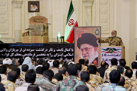 بزرگداشت سربازان جان باخته ارتش در حادثه تصادف اتوبوس - شیراز
