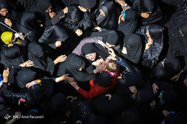 خاکسپاری پیکر شهید مدافع حرم در البرز