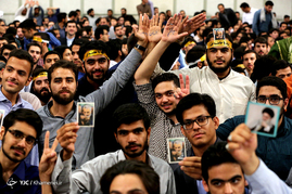 دیدار جمعی از دانشجویان با رهبر معظم انقلاب

