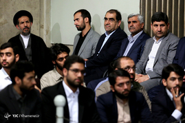 دیدار جمعی از دانشجویان با رهبر معظم انقلاب
