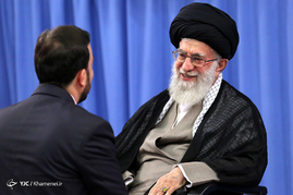 دیدار جمعی از دانشجویان با رهبر معظم انقلاب

