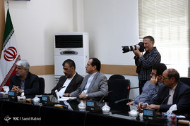 نشست تخصصی بازخوانی مفهوم حقوق بشر و تروریسم از نگاه امریکایی و اسلامی