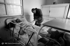 ساکنين بريده از مدعيان عقل و خرد
