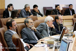 نشست هم اندیشی برای تدوین برنامه های توسعه روستاها در راستای تحقق سیاست های کلی اقتصاد مقاومتی