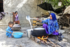 زندگی روستایی یک زن بختیاری
