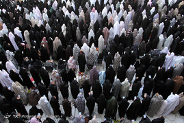 اقامه نماز عید سعید فطر در حرم امام رضا(ع)
